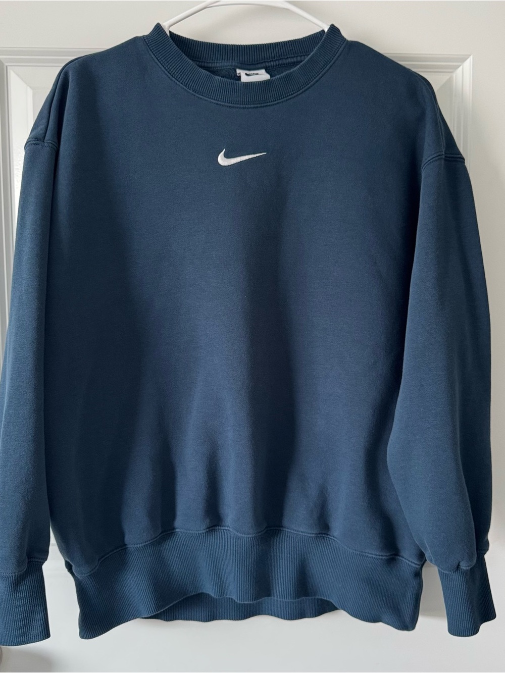 Nike Sportswear Phoenix Fleece Women's Oversized Crew-Neck Sweatshirt DQ5733-478